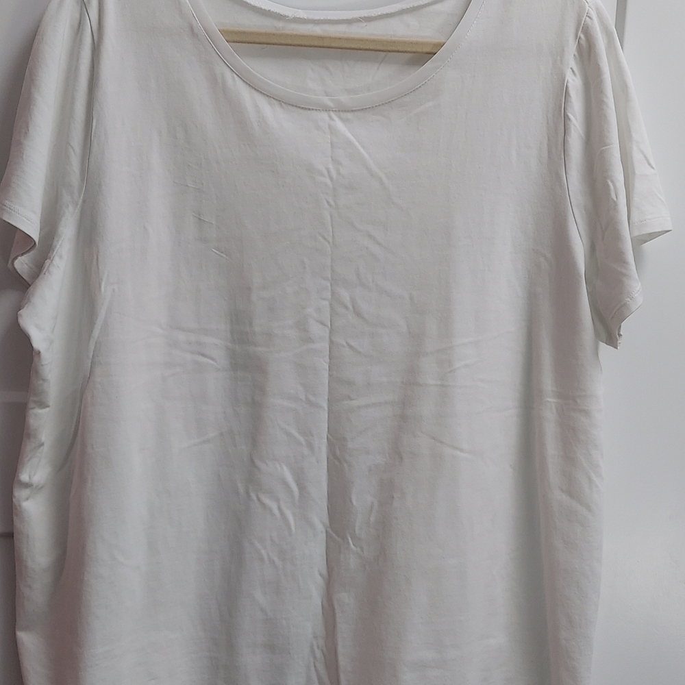 White t shirt